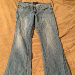 Buckle “Lucky Brand” Dolita Boot Jeans